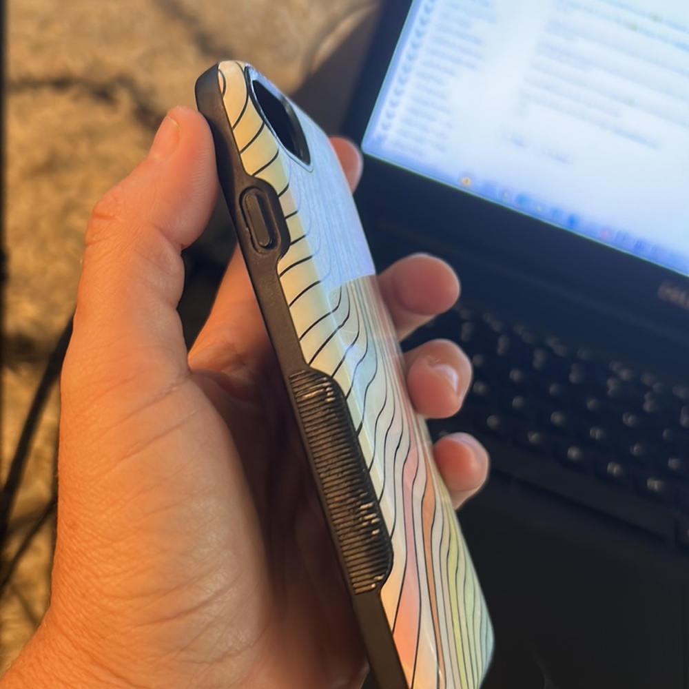 CASELY brand iPhone SE case and glass screen protectors - Picture 3 of 4